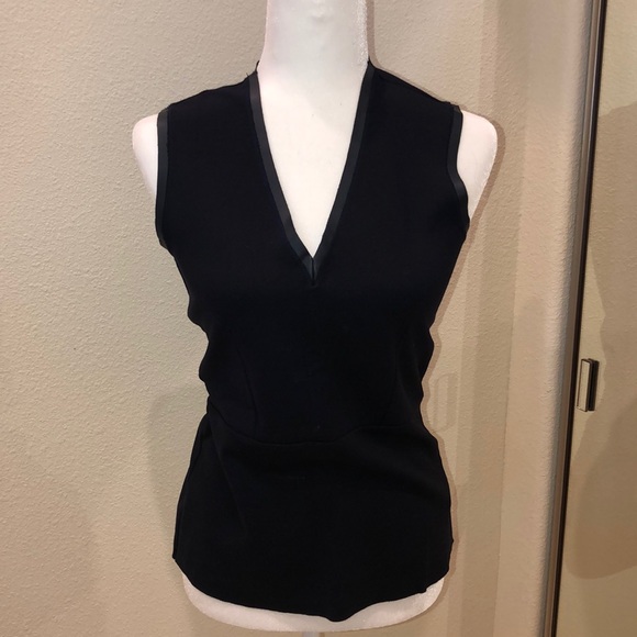 Zara Tops - Zara V NECK top SZ M